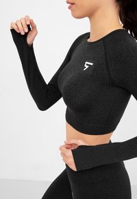 SQUATPROOF Langarmshirt - black