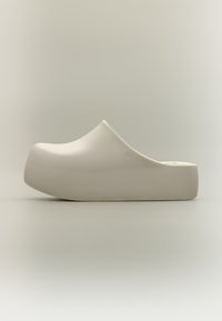 Δεν επιλέχθηκε, beige