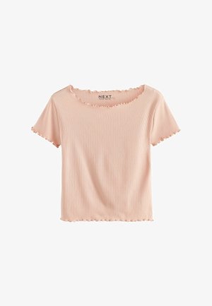 Lyse ferskenfarvet ribstrikket t-shirt med korte ærmer. Har en bølget halsudskæring og ærmekanter. Fremstillet af elastisk stof.