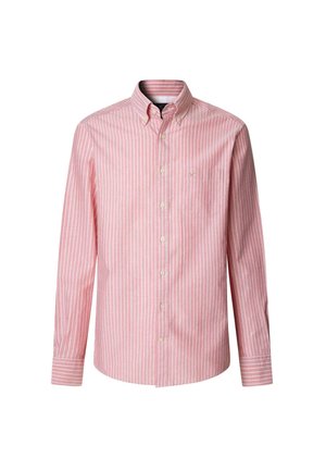 Camisa de rayas rojas y blancas de manga larga con cuello abotonado, que cuenta con un bolsillo en el pecho y cierres de botón en la parte delantera.