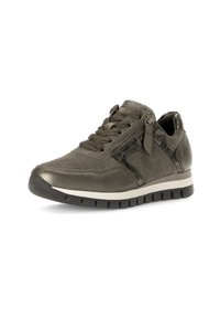 Donker groene sneaker met een gestructureerde leren bovenkant, veters, ritssluiting aan de zijkant en een gevoerde zool met ribbelige grip.