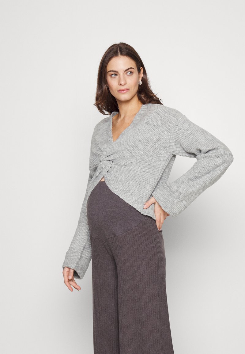 MAMALICIOUS - MLSVALA CROP - Strikkegenser - light grey, Forstørre