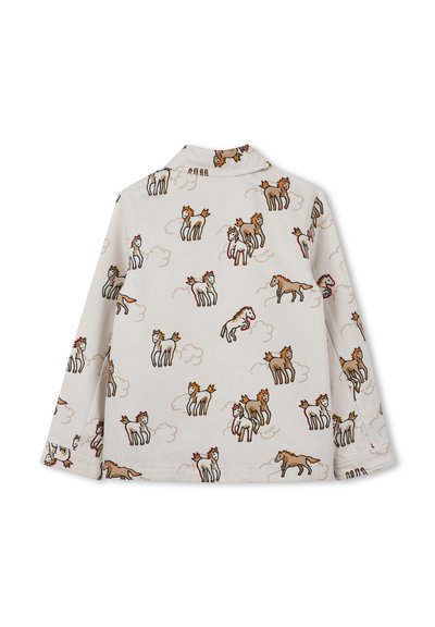 Kinderlangarmshirt met een lichtbeige achtergrond, bedrukt met herhaalde speelse illustraties van bruine en witte paarden en vage wolkvormige patronen.