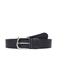 Cintura in pelle nera con una finitura testurizzata, dotata di una fibbia in metallo argentato e dettagli di cucitura blu sul passante in pelle.