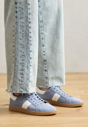 MELEDA - Trainers - light blue/white