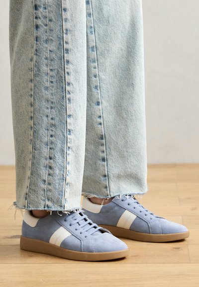 MELEDA - Baskets basses - light blue/white