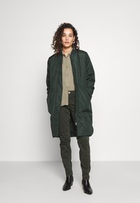 Selected Femme Slfnatalia Quilted Coat Bomber Jacket Scarab Evergreen Zalando De