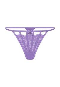 Paarse kant string met een delicate bloemenpatroon, dunne bandjes en een klein strikje aan de achterkant. Zachte, doorschijnende textuur overal.