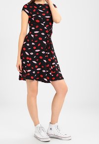 mint&berry Trikoomekko - red