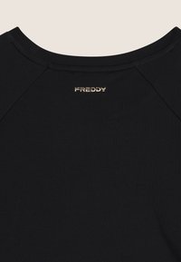 Freddy CON PAILLETTES SUL FRONTE E SCOLLO GIROCOLLO - Felpa - nero