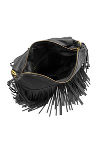Borsa a mano in pelle nera con frange, chiusura con cerniera dorata e fodera in tessuto. Interno con tasca e scomparto spazioso.