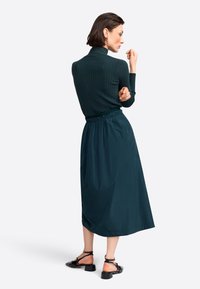 Rich & Royal Strickpullover - midnight jade