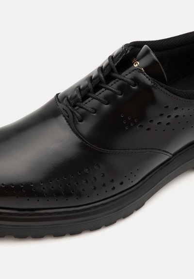 Filling Pieces DERBY GRADIENT - Eleganta snörskor - black