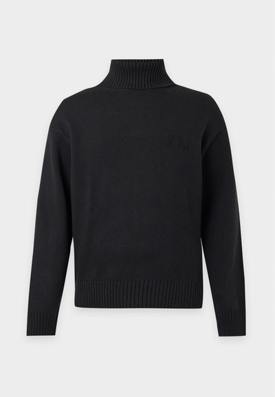 Pull noir à col roulé tricoté à manches longues avec poignets, col et ourlet côtelés, présenté sur un fond clair uni.