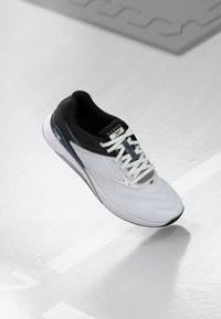 NANO X5 UNISEX - Scarpe da allenamento - footwear white/black