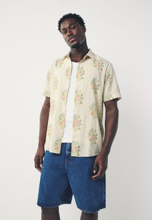 REGULAR FIT - PRINT SHORT SLEEVE - Srajca - ecru floral print