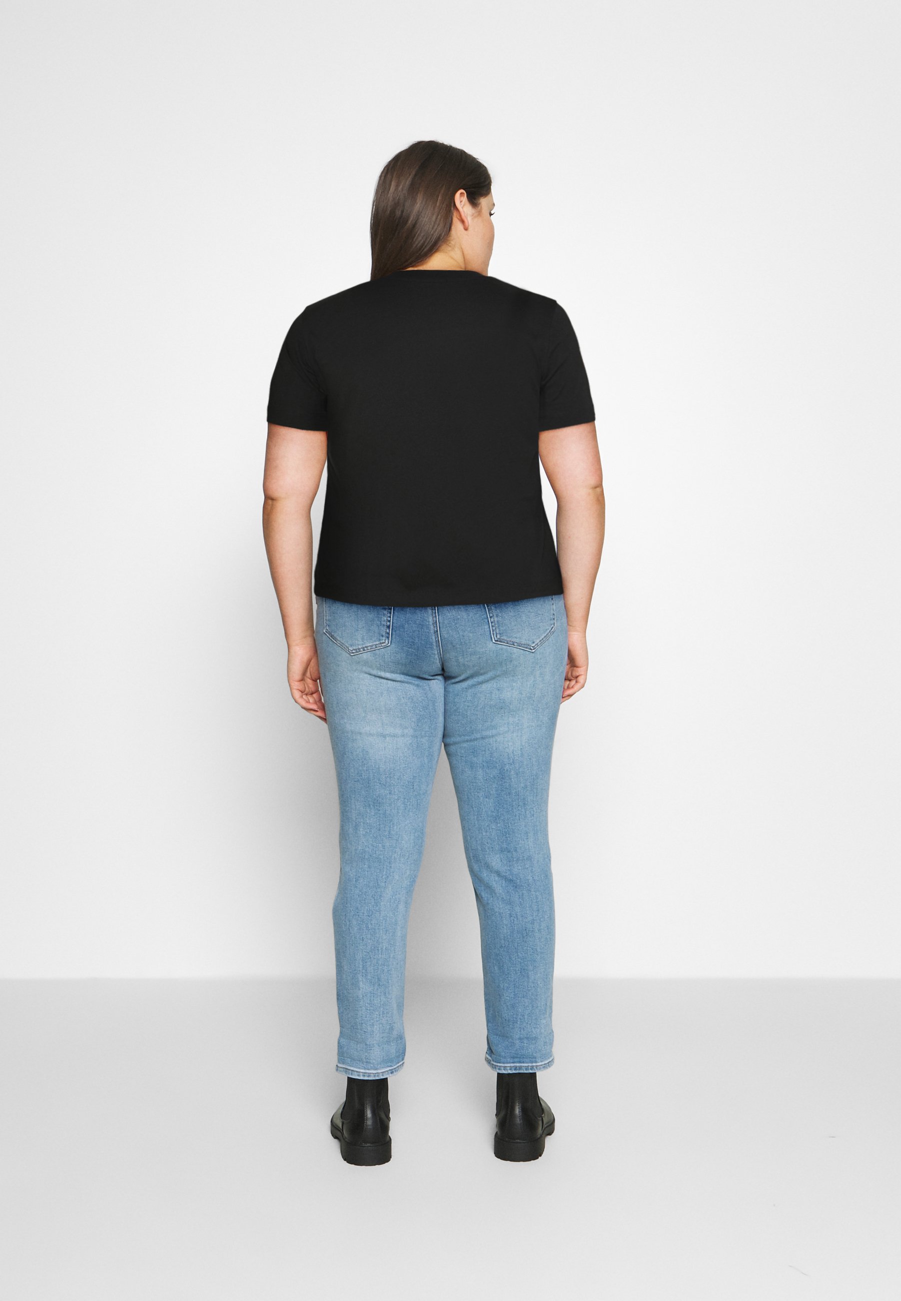 Women SHINE BADGE TEE - Basic T-shirt Women SHINE BADGE TEE - Basic T-shirt