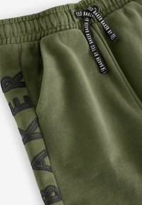 Baker by Ted Baker JOGGER SET- REGULAR FIT - Tréningruha alsók - green