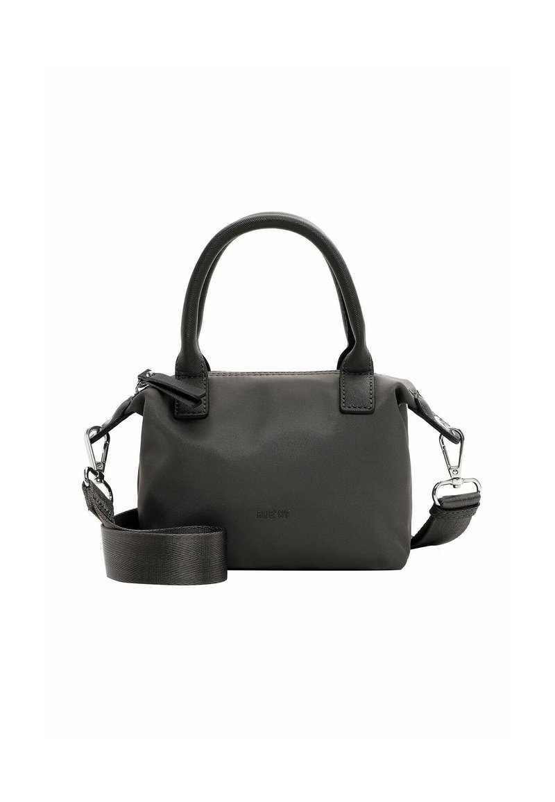 Piccola borsa nera realizzata in materiale liscio, con manici superiori doppi, tracolla staccabile e design minimalista con hardware in evidenza.