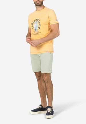TIMEZONE FREIZEIT BERMUDA MIT UMGESCHLAGENEM - Shorts - braun