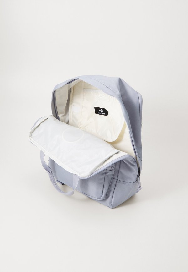 SMALL SQUARE BACKPACK UNISEX - Rucksack - lavender trek4