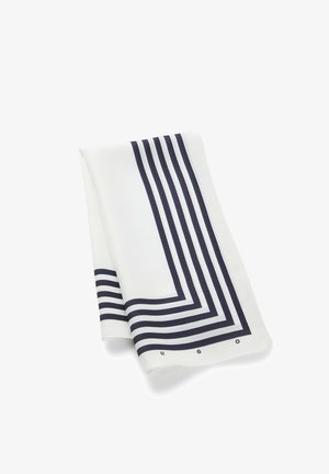 Hvidt stof med sort geometrisk stribemønster og bogstaverne U G G O langs den ene kant, foldet mod en hvid baggrund.