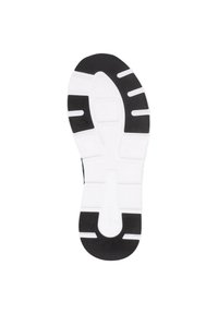 Semelle de chaussure avec une surface en caoutchouc noir et une semelle intermédiaire blanche. Design texturé avec des motifs rectangulaires et circulaires pour une meilleure adhérence et stabilité.