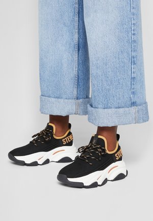 Trainers - mottled black