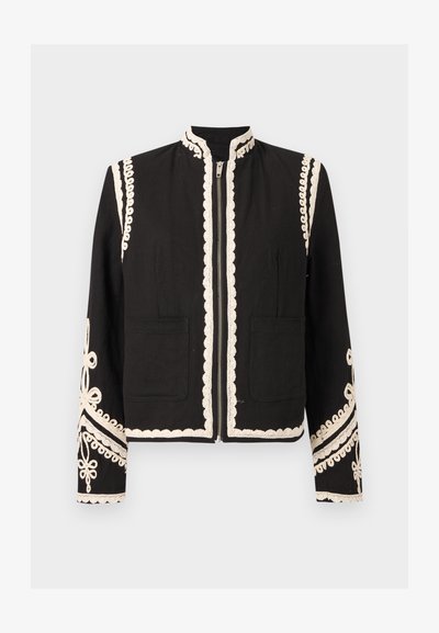 Μαύρο ζακέτα με φερμουάρ και λευκή κεντητή λεπτομέρεια κατά μήκος των άκρων, των μανικιών και των τσεπών, με λουλουδένια σχέδια στα κάτω μανίκια.