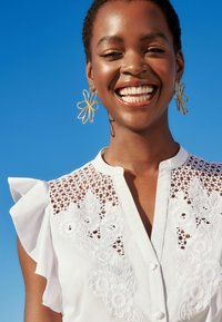 Love & Roses FLUTTER SLEEVE CUTWORK - Blouse - white