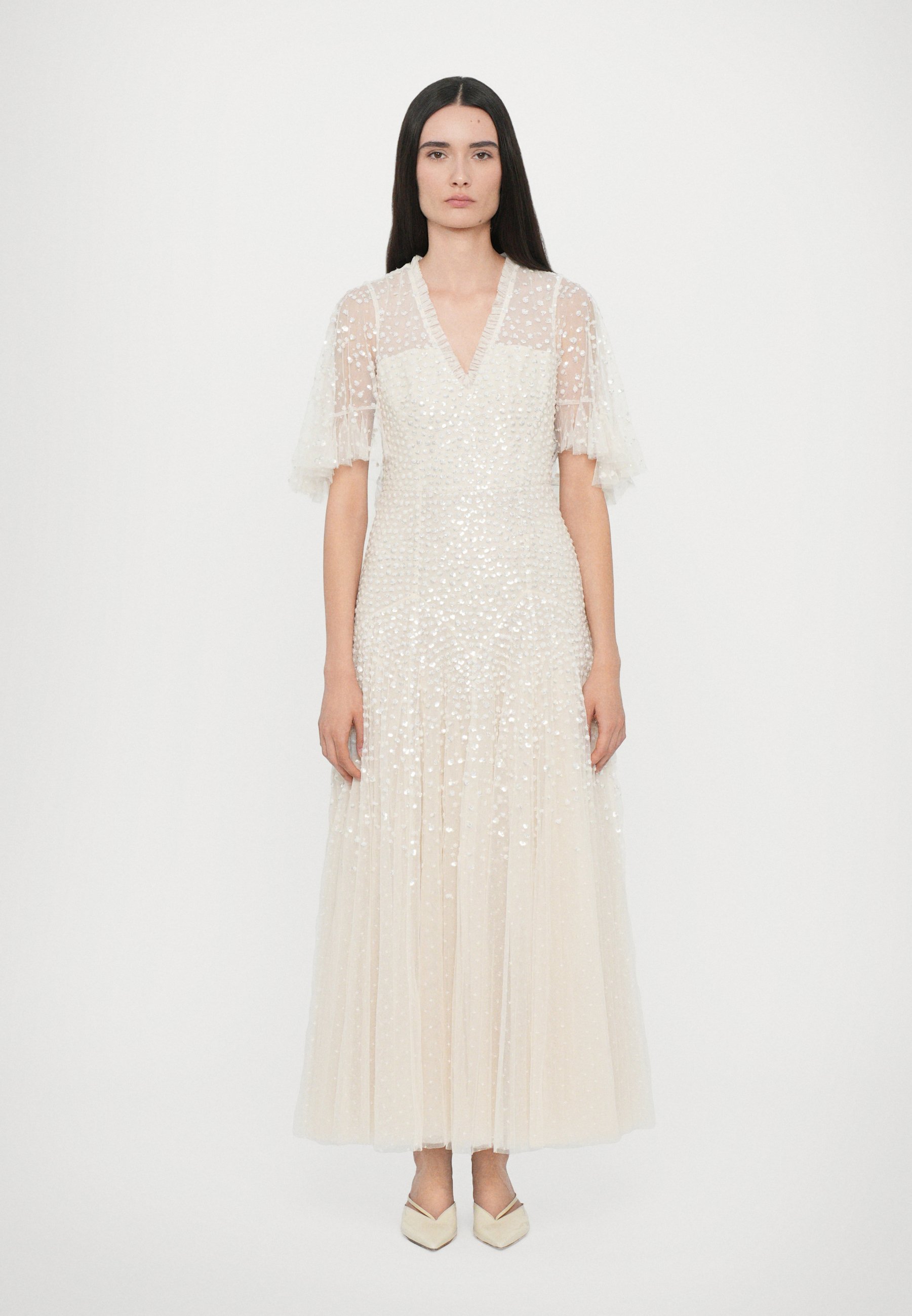Needle & Thread DAPPLED SEQUIN CAPE ANKLE GOWN - Occasion wear - cream/off-white - Zalando.co.uk Needle & Thread DAPPLED SEQUIN CAPE ANKLE GOWN - Occasion wear - cream/off-white - Zalando.co.uk