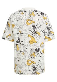 T-shirt bianco a maniche corte con personaggi cartoni animati neri e gialli, tra cui Mickey e Donald, in una stampa giocosa all-over.