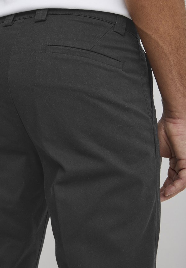 PRARNOLD STRAIGHT FIT - Chinos4