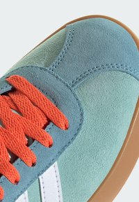 adidas Sportswear Sneakers basse - semi flash aqua   cloud white   preloved blue