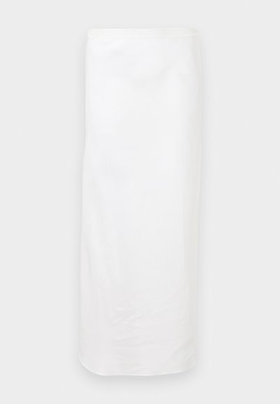 Jupe blanche, longueur genou, fabriquée en tissu lisse. Présente un design simple et droit avec une taille élastique. Aucun motif ou accent visible.