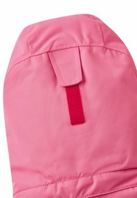 Guanti impermeabili rosa con un esterno testurizzato, dotati di un cordino in tessuto abbinato e costruzione senza cuciture al polso.