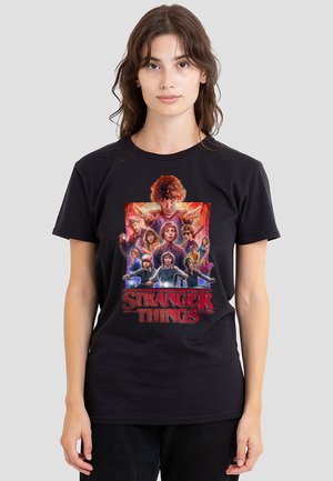 STRANGER THINGS GROUP POSTER - Print T-shirt - black