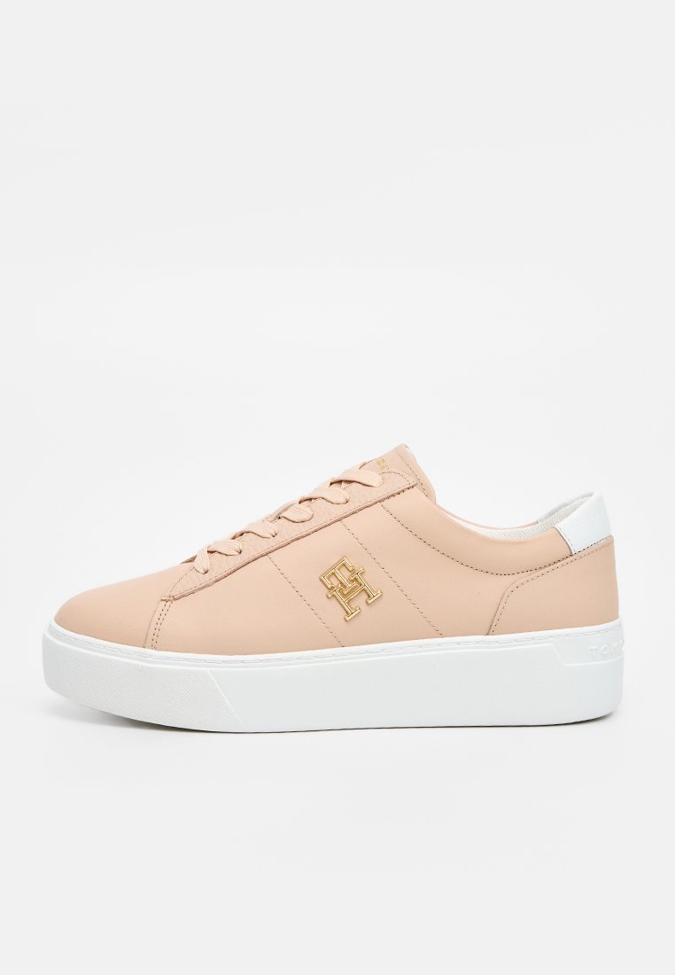 Tommy Hilfiger Sneakers laag abrikoos Tommy Hilfiger Sneakers laag abrikoos