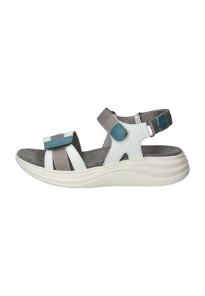 Multikleurige sandaal met witte leer, grijze banden, teal accenten en een gevoerde grijze binnenzool op een gevormde witte zool.