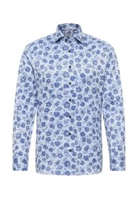 Lange mouw shirt van lichtblauwe stof met een bloemenpatroon in verschillende tinten blauw, met een kraag en zwarte knopen.