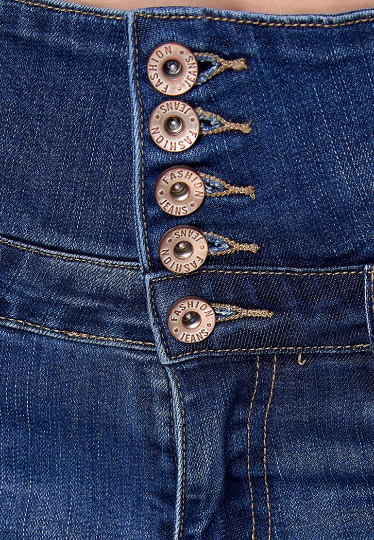 Elara Ladies Jeans Button Closure Chunkyrayan, Black Elara Ladies Jeans Button Closure Chunkyrayan, Black