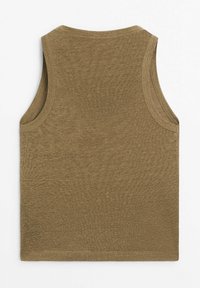 Olivengroene tanktop van zachte, gestructureerde stof. Mouwloos ontwerp met een ronde halslijn en een rechte zoom. Geen zichtbare patronen of accenten.
