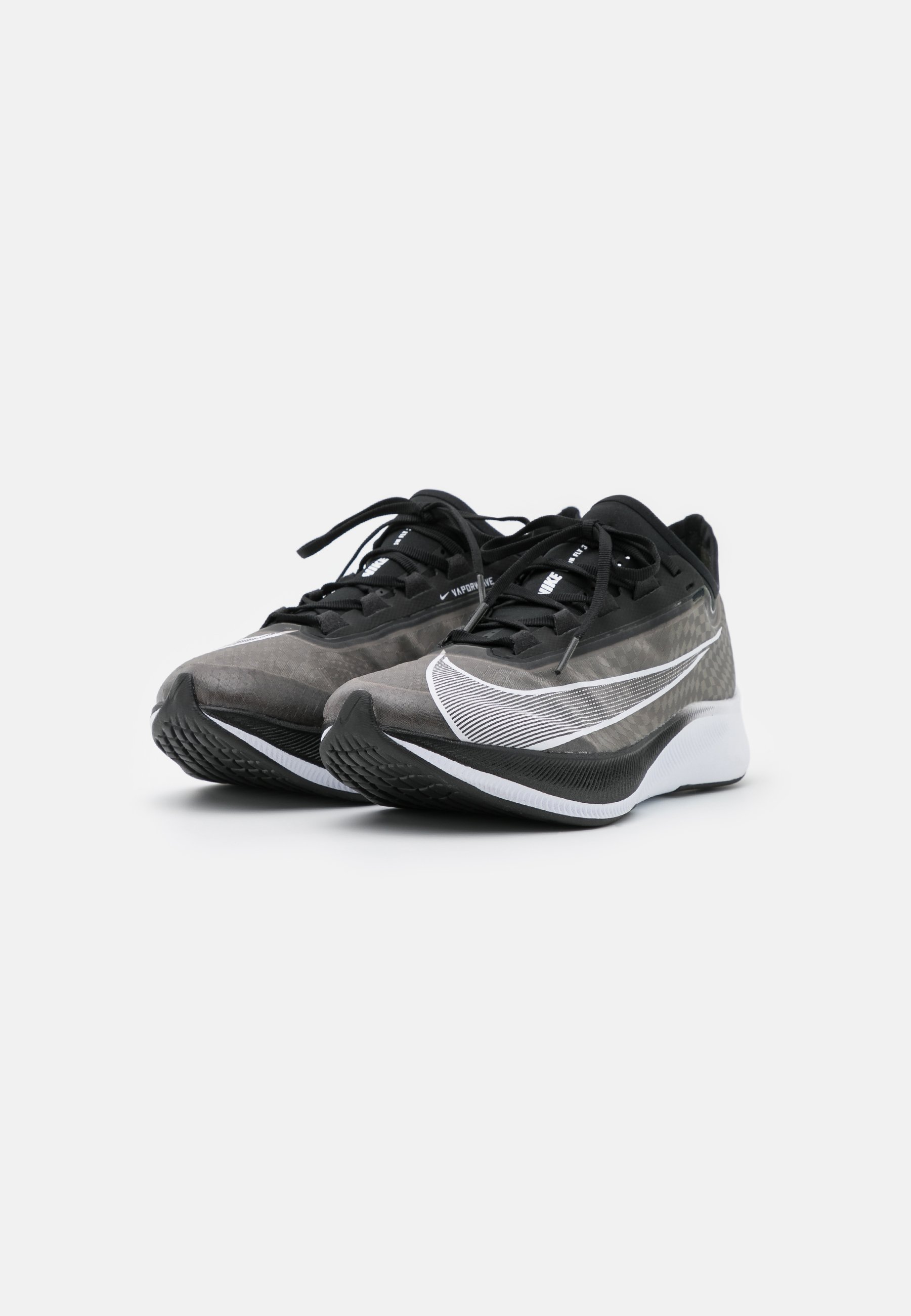 nike zoom fly noir
