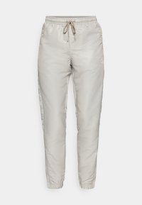 INTRICO PANTS - Pantalones deportivos - tone/gardenia