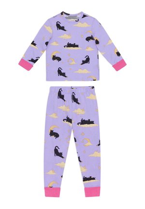 Pyjama violet à manches longues pour enfants avec motifs de chat noir, lune, étoile et nuage, avec des poignets roses aux manches et aux jambes du pantalon.