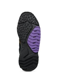 Suola della scarpa con un motivo di battistrada nero e robusto e una sezione di grip a zigzag viola, con il marchio "Flower Mountain" vicino al tallone.