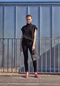 Anna Field Calças de ganga justas - black denim