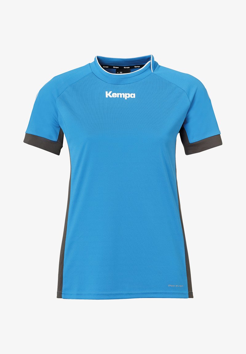 Blå sporttrøje med korte ærmer, sorte accenter på ærmerne og et logo. Fremstillet af et glat, fugttransporterende stof.