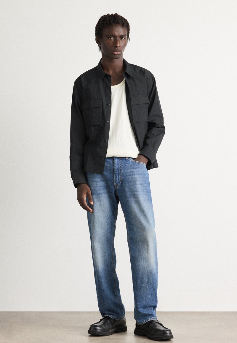 Calvin Klein RELAXED FIT - Košile - black