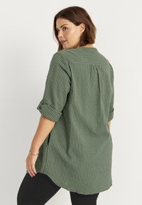 Cellbes of Sweden IN SEERSUCKER - Tunic - khaki green striped